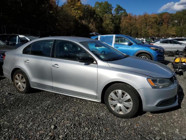 3VWLL7AJ8EM260393 - 2014 VOLKSWAGEN JETTA TDI SILVER photo 4