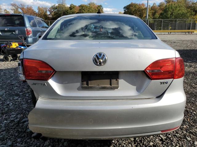 3VWLL7AJ8EM260393 - 2014 VOLKSWAGEN JETTA TDI SILVER photo 6