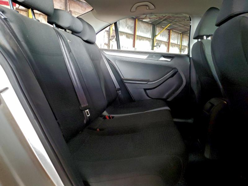 3VWLA7AJ3FM245937 - 2015 VOLKSWAGEN JETTA TDI 银色 照片 10