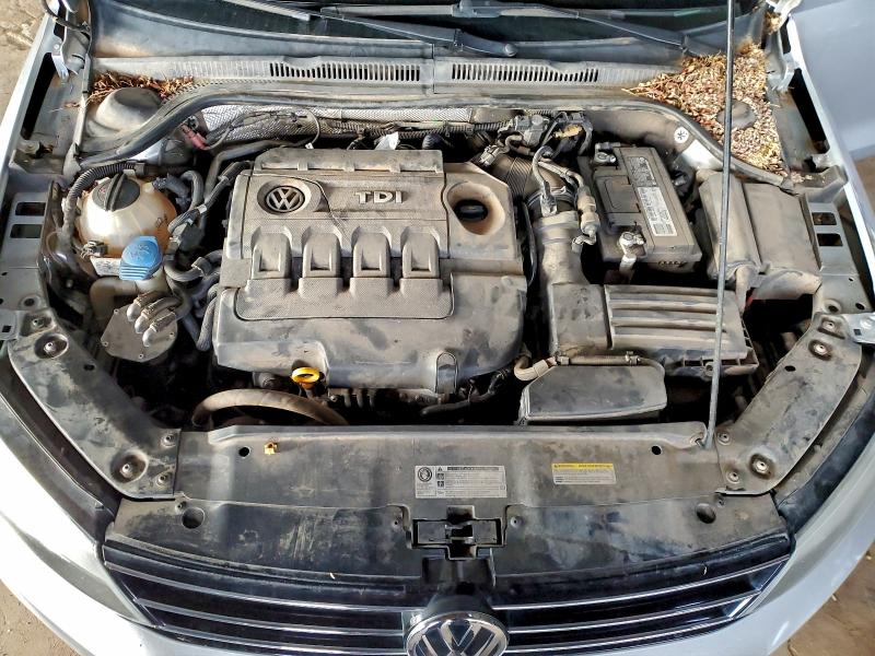 3VWLA7AJ3FM245937 - 2015 VOLKSWAGEN JETTA TDI 银色 照片 11