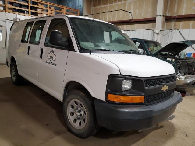 1GCSHAF47E1186896 - 2014 CHEVROLET EXPRESS WHITE photo 4