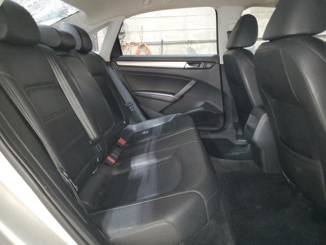 1VWAH7A34EC009592 - 2014 VOLKSWAGEN PASSAT S فضي صورة 10
