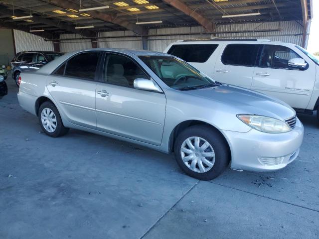 4T1BE30K16U155151 - 2006 TOYOTA CAMRY LE SILVER photo 4