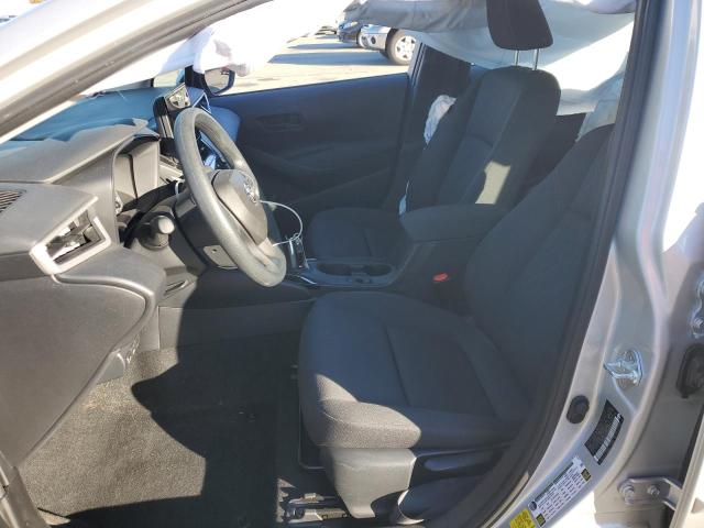 5YFB4MDE4RP209190 - 2024 TOYOTA COROLLA LE Silber Foto 7