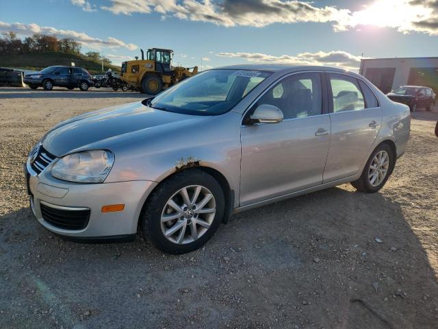 2010 VOLKSWAGEN JETTA SE, 