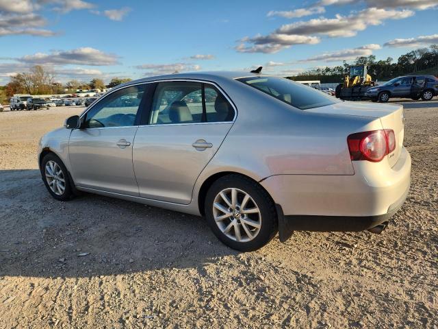 3VWRX7AJ4AM059504 - 2010 VOLKSWAGEN JETTA SE SILVER photo 2