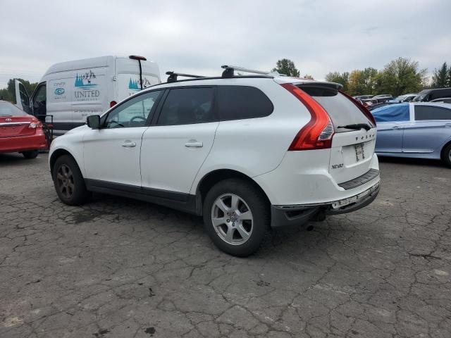 YV4982DL8A2059235 - 2010 VOLVO XC60 3.2 WHITE photo 2