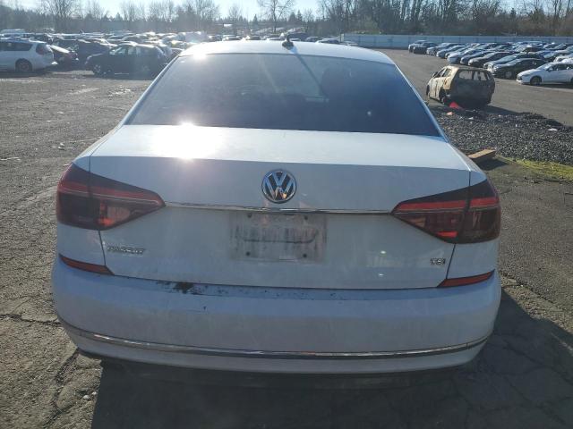 1VWDT7A34HC047579 - 2017 VOLKSWAGEN PASSAT R-LINE თეთრი ფოტო 6
