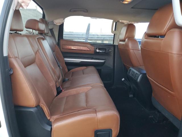 5TFAW5F17EX389069 - 2014 TOYOTA TUNDRA CREWMAX PLATINUM 白色 照片 10