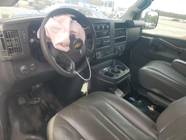 1GCZGHFG5J1221305 - 2018 CHEVROLET EXPRESS G3 WHITE photo 8