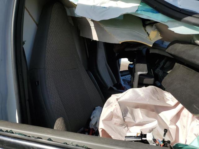 1GB0GRFG9K1219027 - 2019 CHEVROLET EXPRESS G3 白色 照片 11