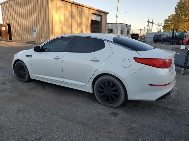 5XXGN4A72FG391212 - 2015 KIA OPTIMA EX WHITE photo 2