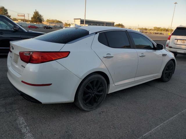 5XXGN4A72FG391212 - 2015 KIA OPTIMA EX WHITE photo 3