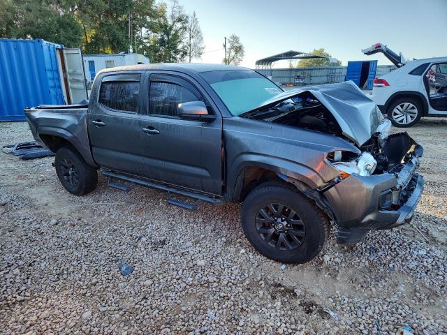 5TFAX5GN6HX092748 - 2017 TOYOTA TACOMA DOUBLE CAB 灰色 照片 4