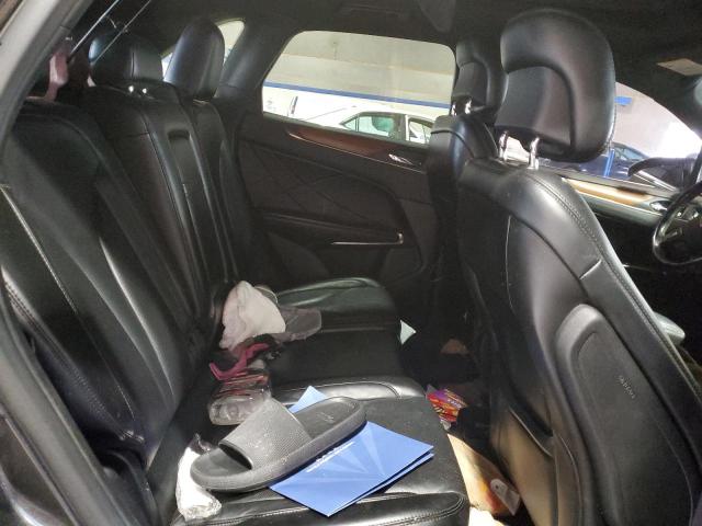 5LMCJ3D93HUL03680 - 2017 LINCOLN MKC RESERVE ნაცრისფერი ფოტო 11