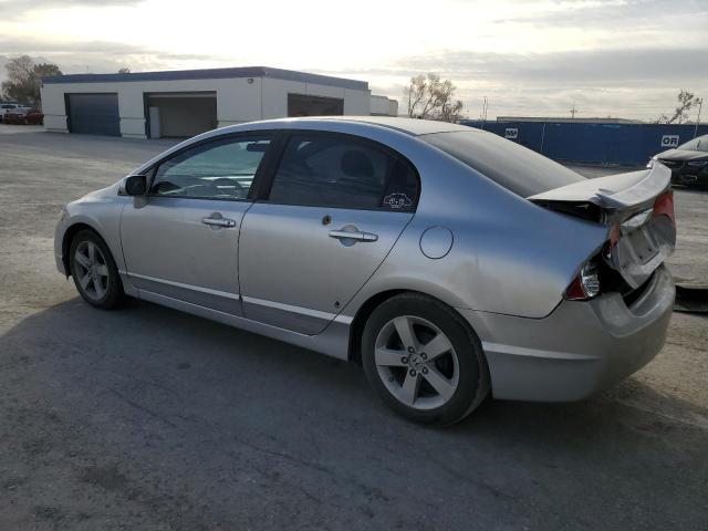 19XFA1F61AE033042 - 2010 HONDA CIVIC LX-S 银色 照片 2