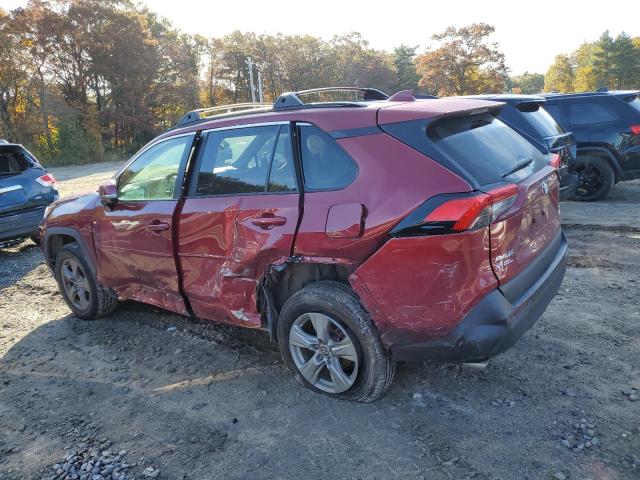 2T3P1RFV9NW281415 - 2022 TOYOTA RAV4 XLE RED photo 2