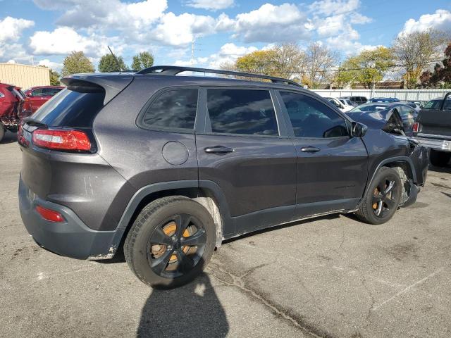 1C4PJLCB3JD551818 - 2018 JEEP CHEROKEE LATITUDE 灰色 照片 3