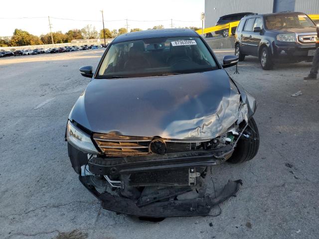 3VWDB7AJ0HM353131 - 2017 VOLKSWAGEN JETTA SE 灰色 照片 5