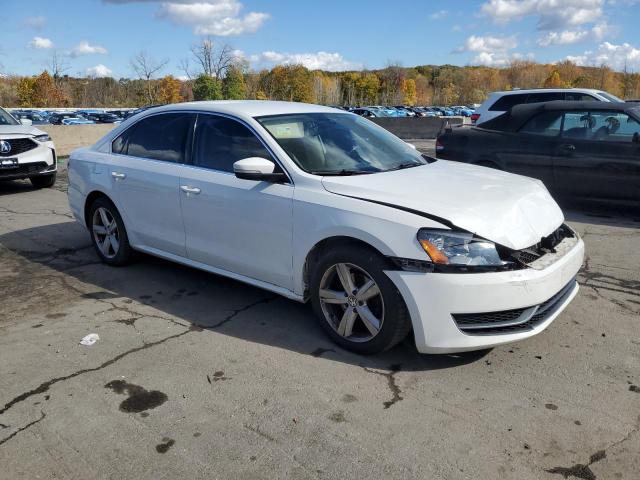 1VWBH7A38DC010568 - 2013 VOLKSWAGEN PASSAT SE 白色 照片 4