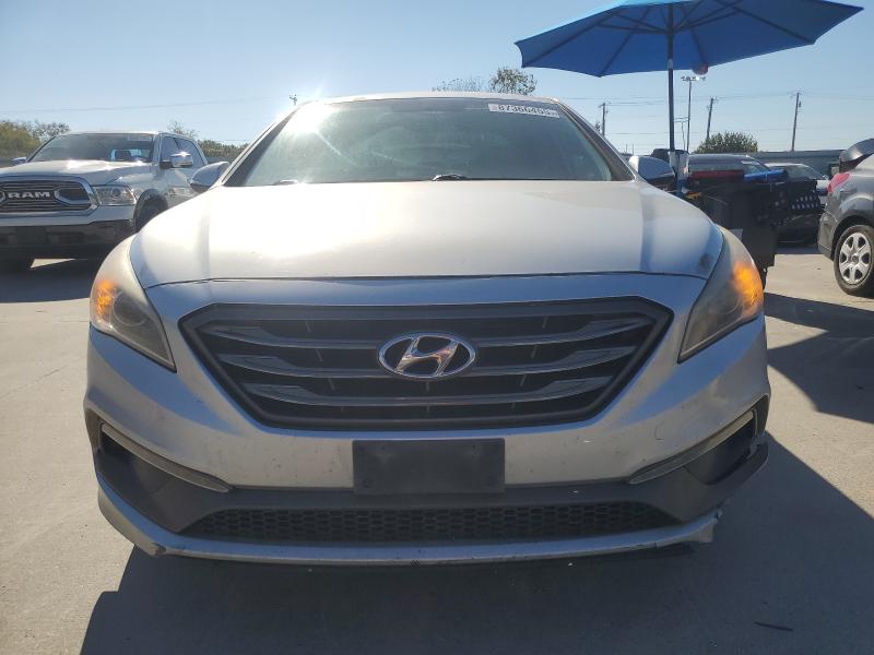 5NPE34AF2FH077102 - 2015 HYUNDAI SONATA SPORT 银色 照片 5