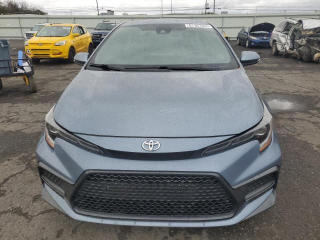 JTDS4RCE0LJ005772 - 2020 TOYOTA COROLLA SE ვერცხლისფერი ფოტო 5