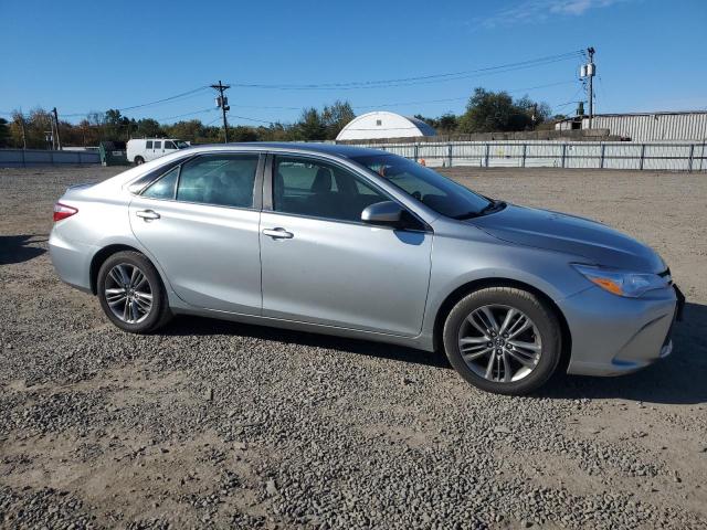 4T1BF1FKXGU227801 - 2016 TOYOTA CAMRY LE SILVER photo 4