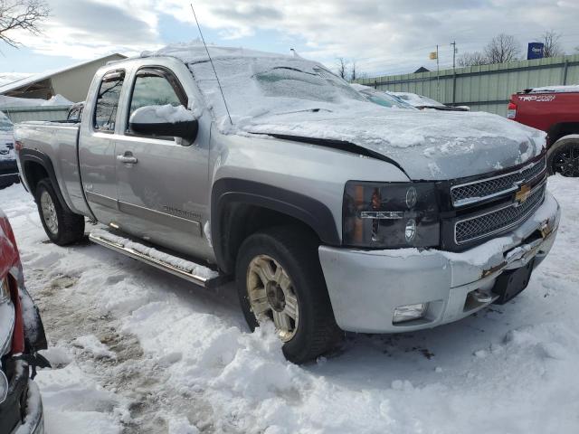 1GCRKSE73CZ249119 - 2012 CHEVROLET SILVERADO K1500 LT SILVER photo 4