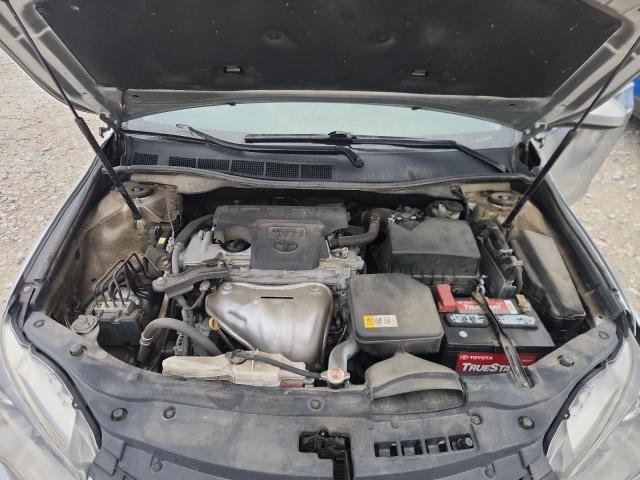 4T1BF1FK8HU640155 - 2017 TOYOTA CAMRY LE 银色 照片 11