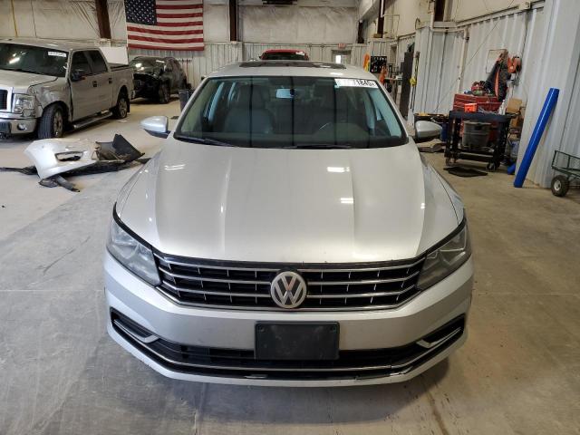 1VWBT7A30GC039761 - 2016 VOLKSWAGEN PASSAT SE SILVER photo 5