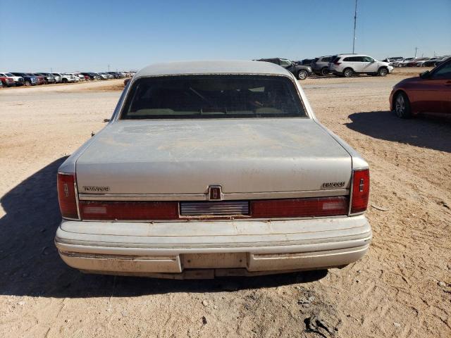 1LNLM81W7NY729474 - 1992 LINCOLN TOWN CAR EXECUTIVE Արծաթագույն լուսանկար 6