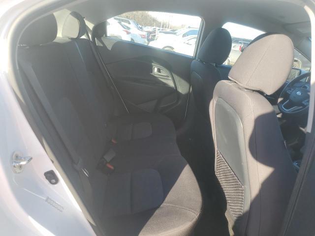 KNADM5A37G6647172 - 2016 KIA RIO LX WHITE photo 10