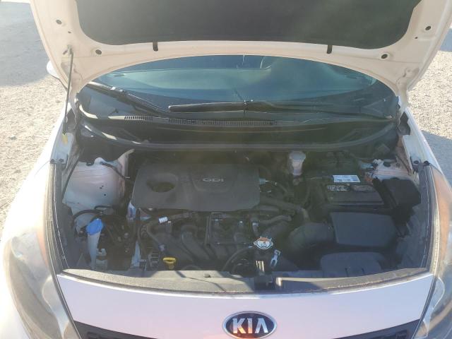 KNADM5A37G6647172 - 2016 KIA RIO LX WHITE photo 11