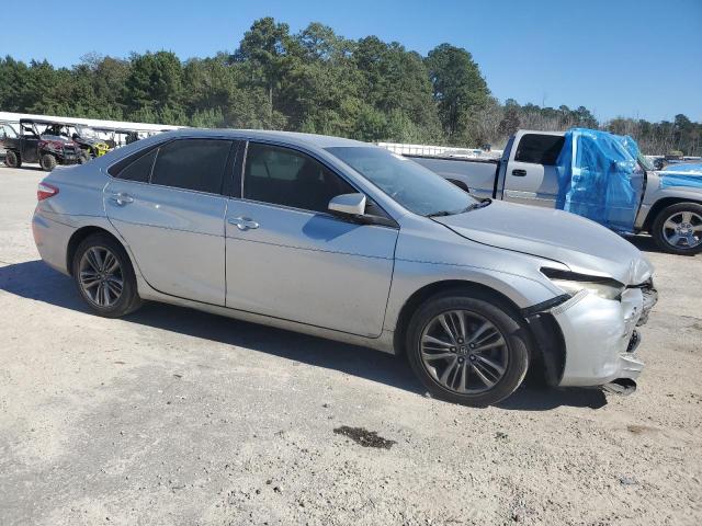 4T1BF1FKXHU669009 - 2017 TOYOTA CAMRY LE SILVER photo 4