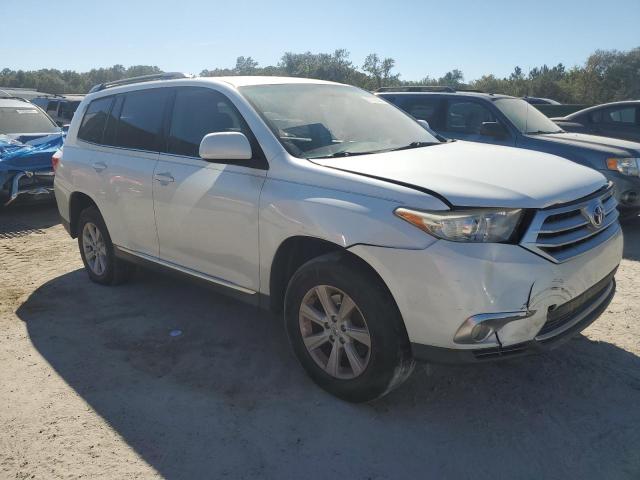 5TDZA3EH0CS024028 - 2012 TOYOTA HIGHLANDER BASE Սպիտակ լուսանկար 4