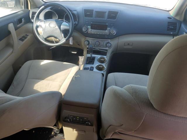 5TDZA3EH0CS024028 - 2012 TOYOTA HIGHLANDER BASE Սպիտակ լուսանկար 8
