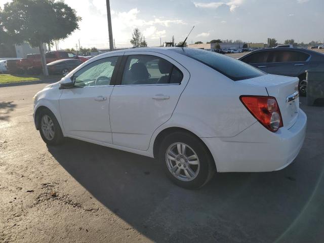 1G1JC5SH8D4205889 - 2013 CHEVROLET SONIC LT Beyaz fotoğraf 2