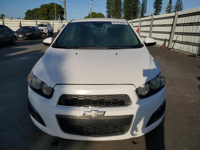 1G1JC5SH8D4205889 - 2013 CHEVROLET SONIC LT Beyaz fotoğraf 5