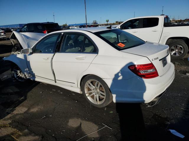WDDGF8AB1DG144431 - 2013 MERCEDES-BENZ C 300 4MATIC WHITE photo 2