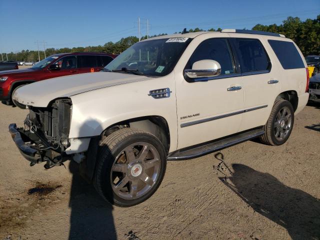 2013 CADILLAC ESCALADE LUXURY, 