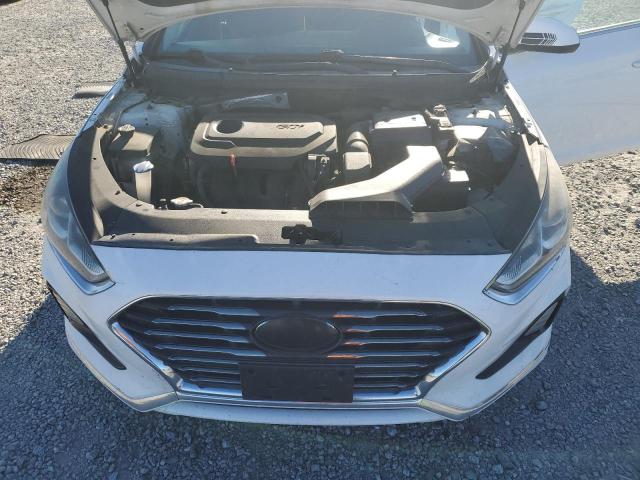 5NPE24AF1JH728697 - 2018 HYUNDAI SONATA SE WHITE photo 11
