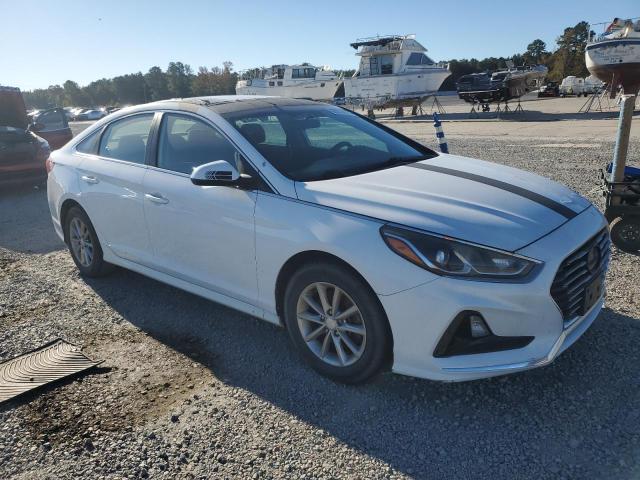 5NPE24AF1JH728697 - 2018 HYUNDAI SONATA SE WHITE photo 4