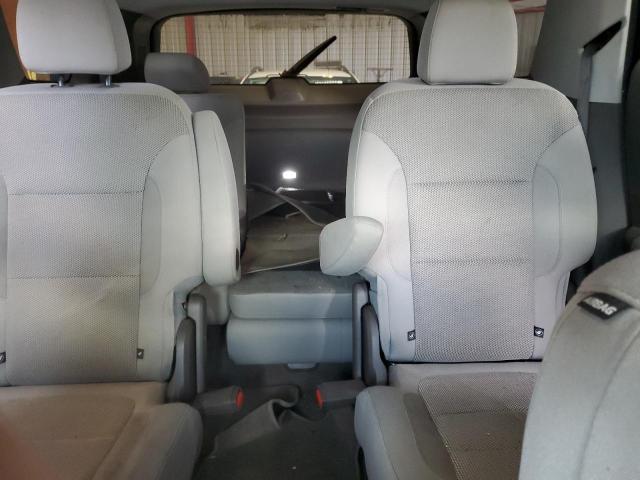 1GNEVGKW2KJ251107 - 2019 CHEVROLET TRAVERSE LT SILVER photo 10