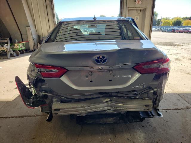 4T1B31HK2KU007325 - 2019 TOYOTA CAMRY LE SILVER photo 6