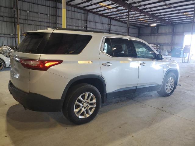 1GNEVMKW7KJ166875 - 2019 CHEVROLET TRAVERSE LT Silber Foto 3