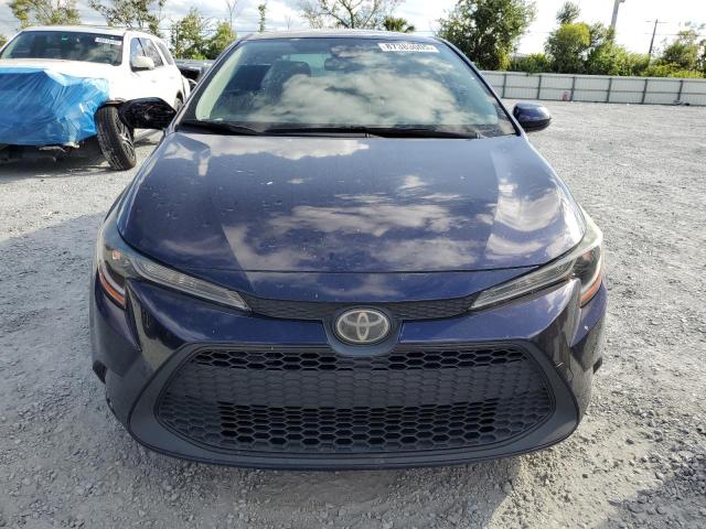 JTDEPRAE2LJ067360 - 2020 TOYOTA COROLLA LE 蓝色 照片 5