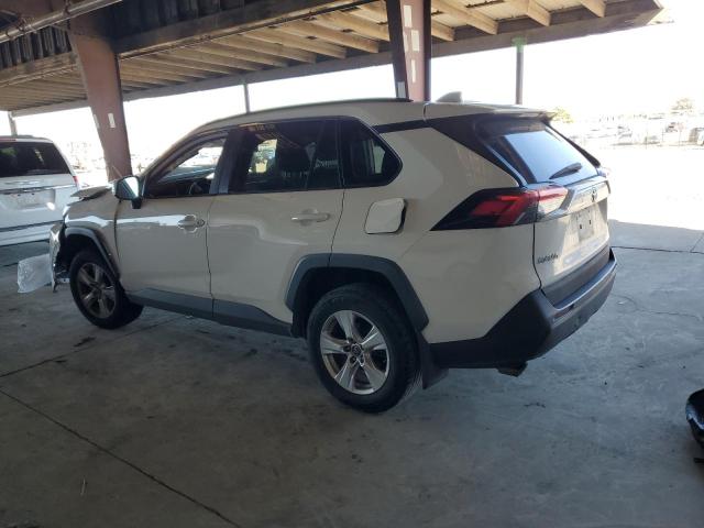 2T3W1RFV2KC022600 - 2019 TOYOTA RAV4 XLE Beyaz fotoğraf 2