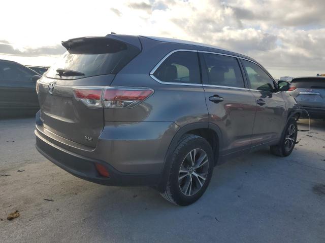 5TDKKRFH4GS159261 - 2016 TOYOTA HIGHLANDER XLE GRAY photo 3