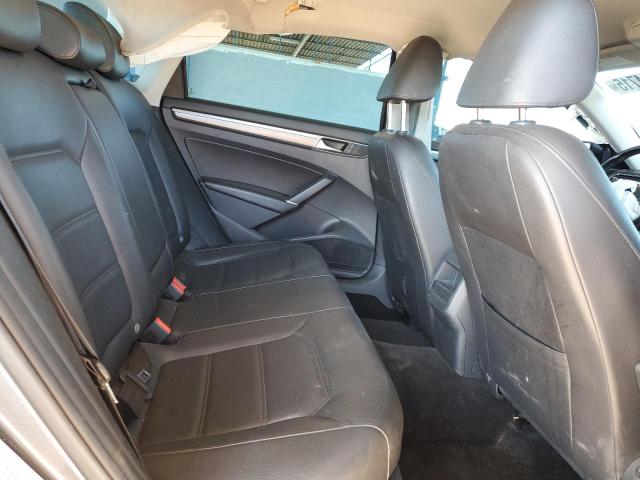 1VWDT7A30HC047790 - 2017 VOLKSWAGEN PASSAT R-LINE Boz foto 10