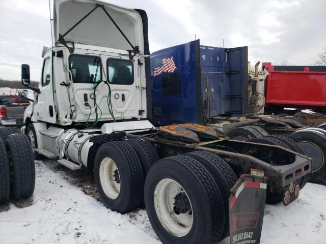 3AKJHLDR8KSKP9588 - 2019 FREIGHTLINER CASCADIA 1 WHITE photo 3